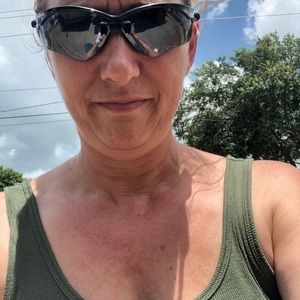 Meet your Posher, Yvonne